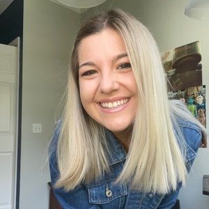 Meet your Posher, Lauren